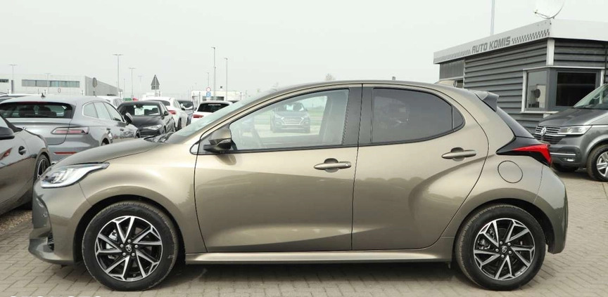 Toyota Yaris cena 83900 przebieg: 11000, rok produkcji 2022 z Słupca małe 407